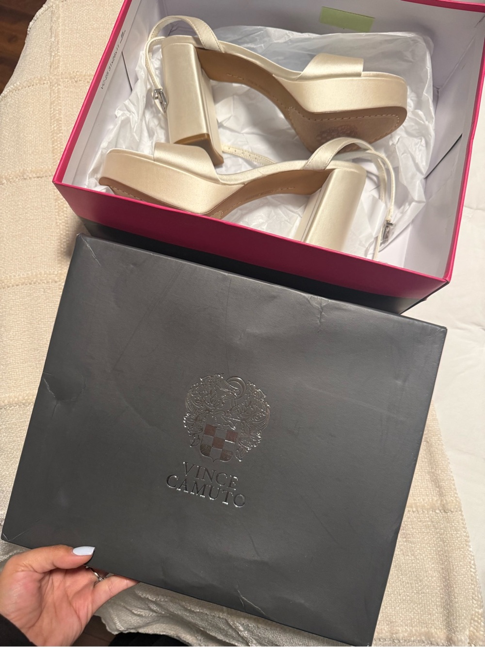 VINCE CAMUTO Pendry Platform Sandal - Picture 6 of 6